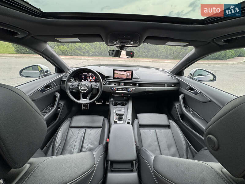 Седан Audi A4 2017 в Киеве
