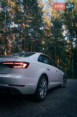 Седан Audi A4 2016 в 