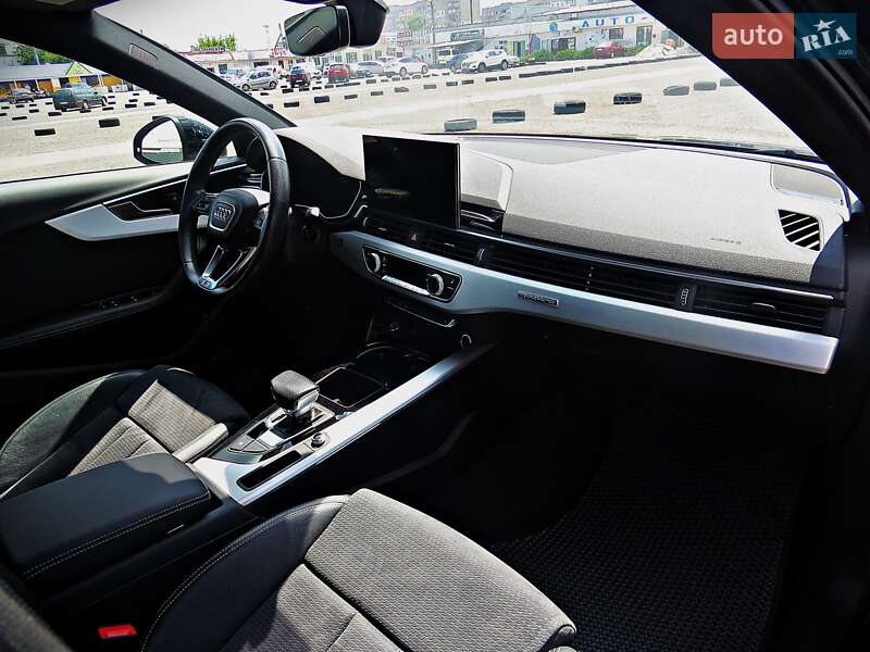 Седан Audi A4 2021 в Черкассах