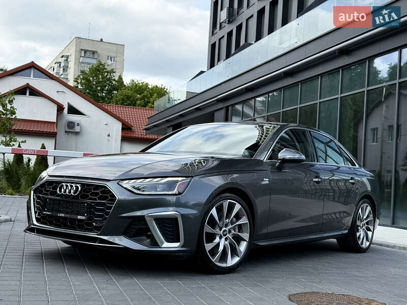 Седан Audi A4 2021 в Львові