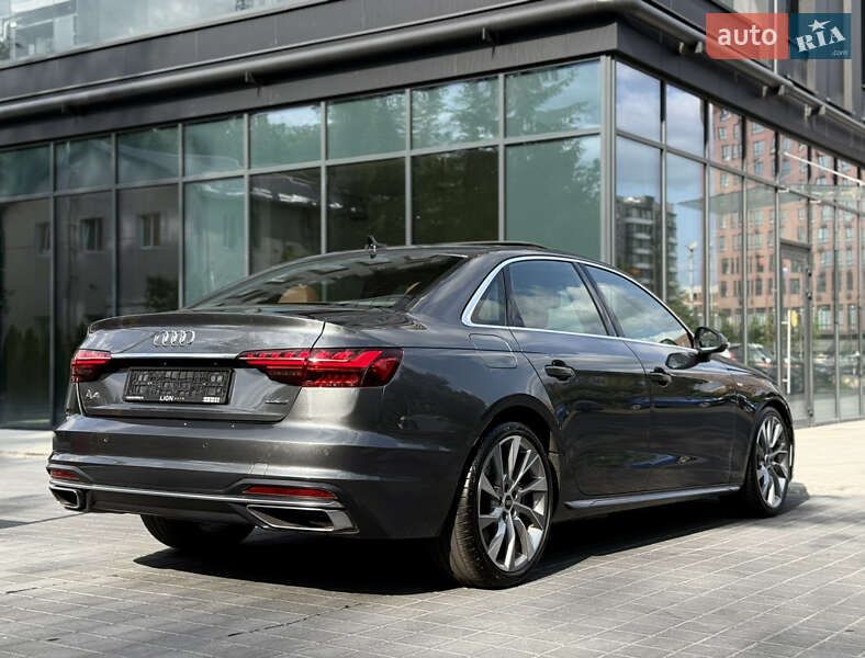Седан Audi A4 2021 в Львові