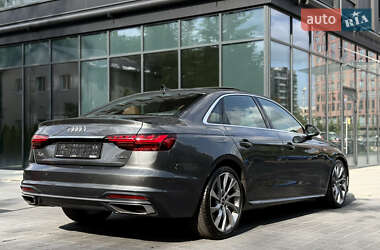 Седан Audi A4 2021 в 