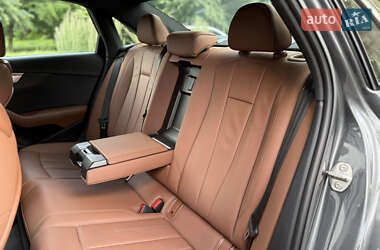 Седан Audi A4 2021 в 