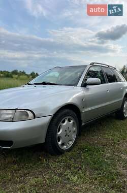 Универсал Audi A4 1997 в 