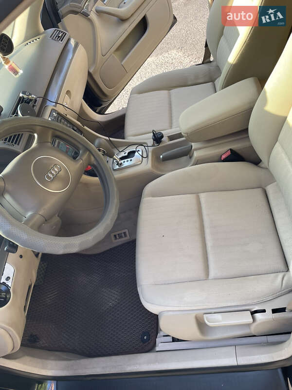 Универсал Audi A4 2002 в Виннице