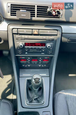Седан Audi A4 2006 в 