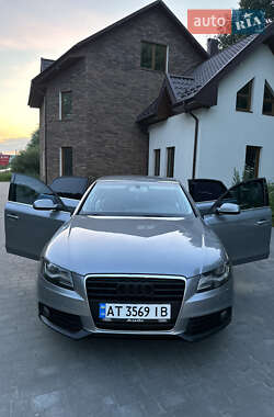 Седан Audi A4 2009 в 