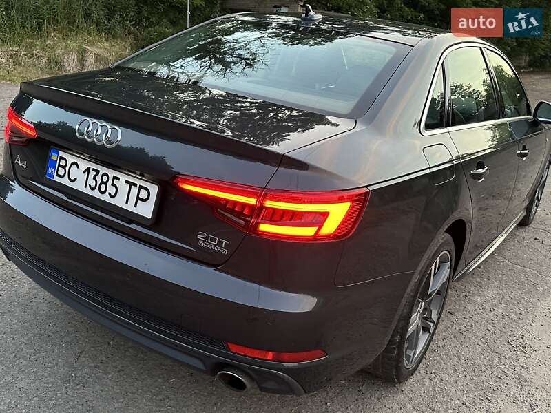 Седан Audi A4 2016 в Львове