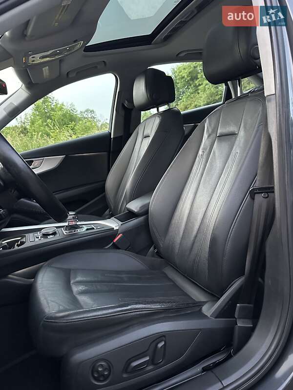 Седан Audi A4 2016 в Львове