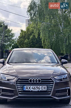 Седан Audi A4 2017 в 