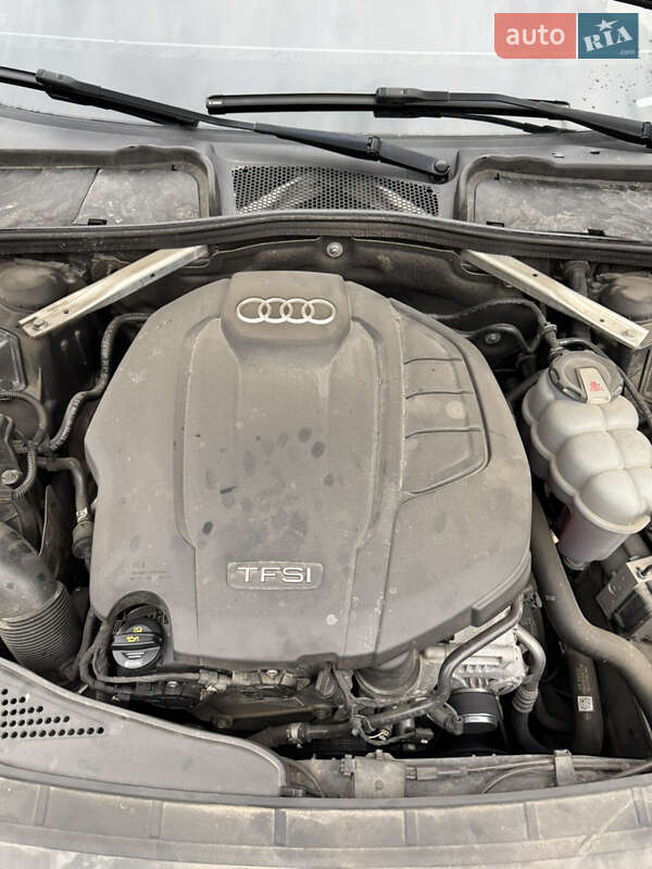 Седан Audi A4 2019 в Хмельницькому