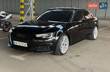 Седан Audi A4 2017 в Киеве