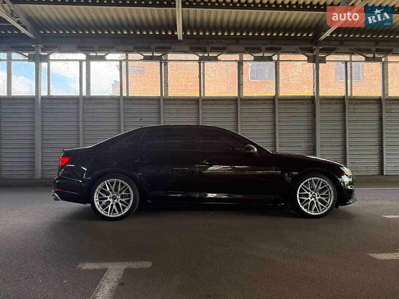 Седан Audi A4 2017 в Киеве