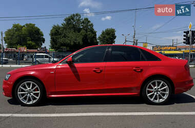 Седан Audi A4 2015 в 