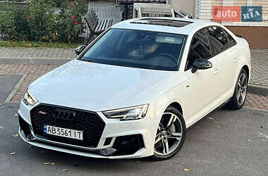 Седан Audi A4 2017 в Киеве