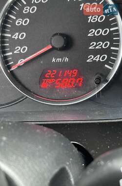Седан Audi A4 2004 в 