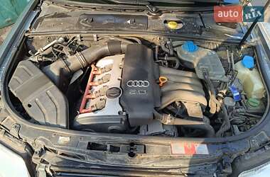 Седан Audi A4 2002 в 