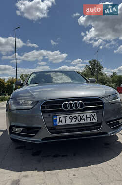 Седан Audi A4 2014 в 