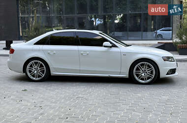 Седан Audi A4 2010 в 