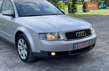 Седан Audi A4 2004 в 