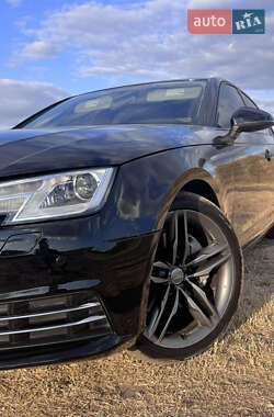 Седан Audi A4 2017 в 