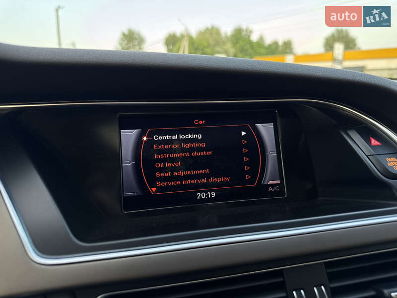 Седан Audi A4 2012 в Киеве