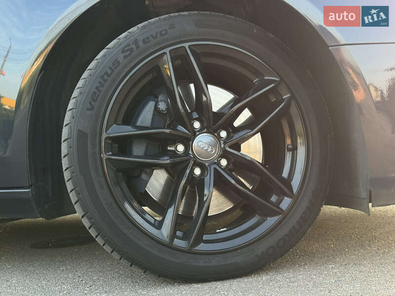 Седан Audi A4 2012 в Киеве