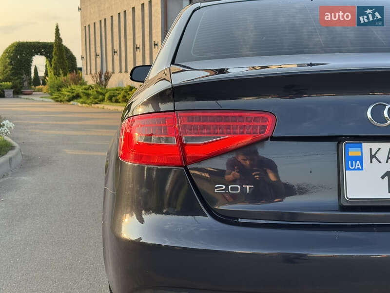 Седан Audi A4 2012 в Киеве
