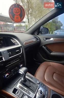 Седан Audi A4 2015 в 