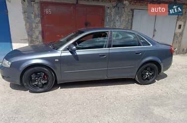 Седан Audi A4 2002 в 