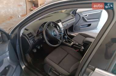 Седан Audi A4 2002 в 