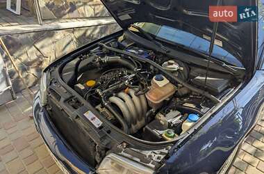 Седан Audi A4 1996 в 