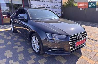 Седан Audi A4 2017 в 