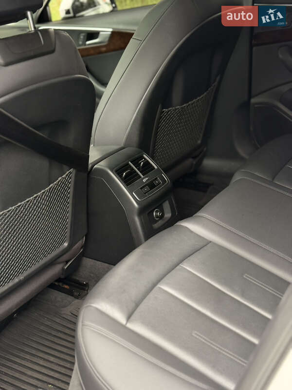 Седан Audi A4 2019 в Киеве