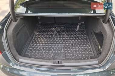 Седан Audi A4 2010 в 