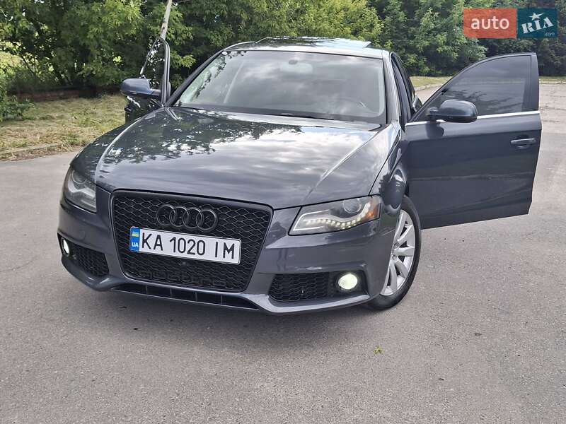 Седан Audi A4 2010 в 