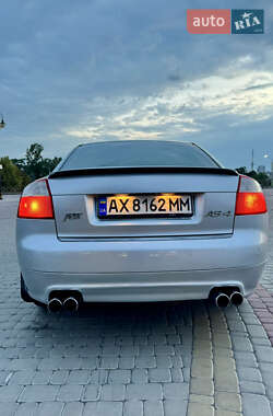 Седан Audi A4 2004 в 