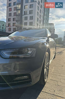 Седан Audi A4 2015 в 