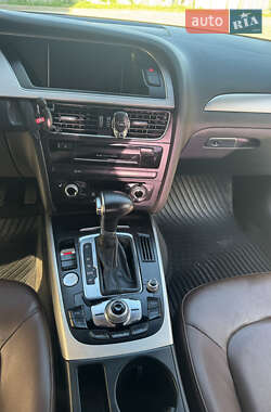 Седан Audi A4 2015 в 