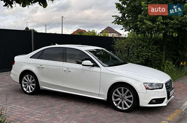 Седан Audi A4 2013 в 