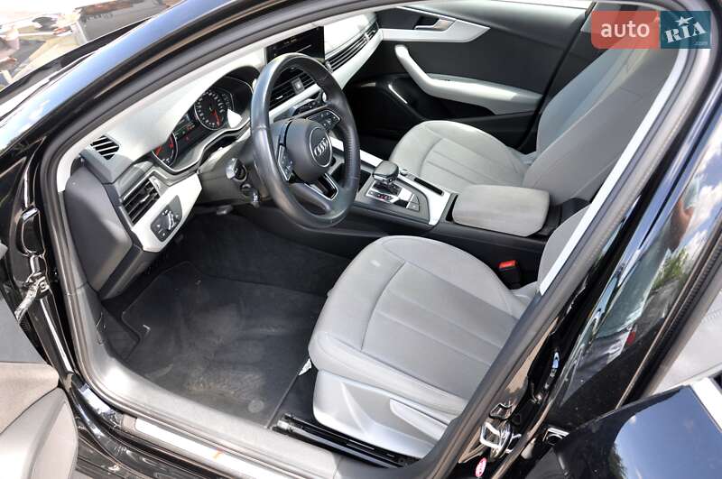 Универсал Audi A4 2020 в Львове