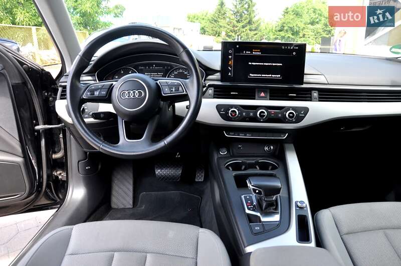 Универсал Audi A4 2020 в Львове