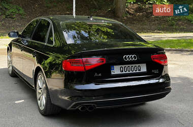 Седан Audi A4 2013 в Львові