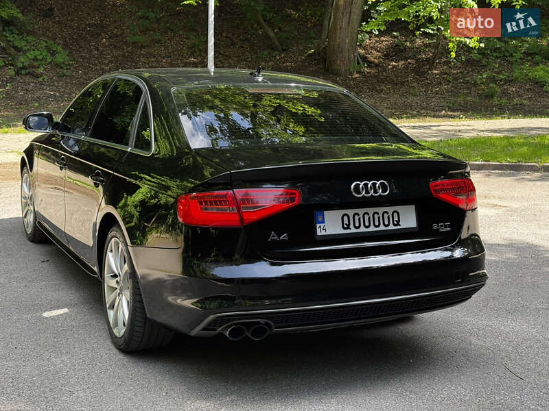 Седан Audi A4 2013 в 
