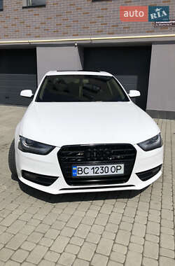 Седан Audi A4 2012 в Львове