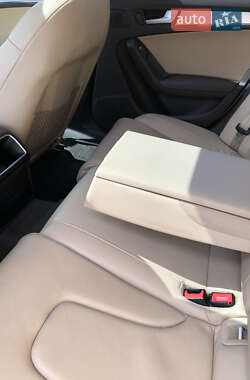 Седан Audi A4 2012 в 