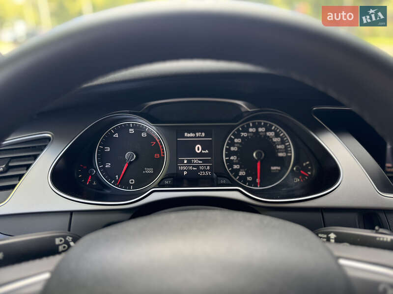 Седан Audi A4 2013 в Киеве