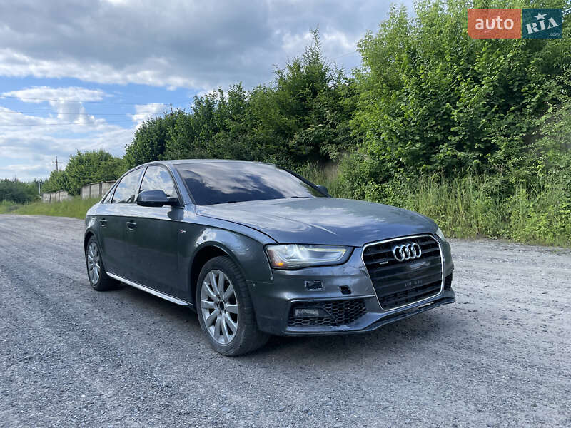 Седан Audi A4 2015 в Яворові