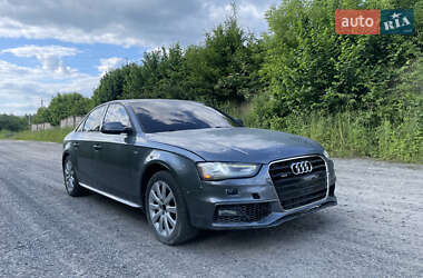 Седан Audi A4 2015 в 