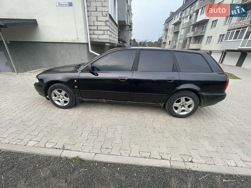 Универсал Audi A4 1998 в Хмельницком